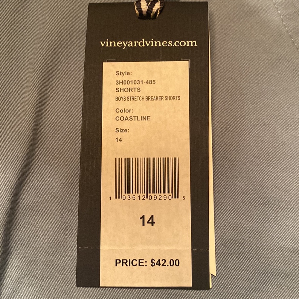 Vineyard Vines Breaker Shorts - Picture 3 of 3